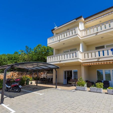 Pupic Apartment Драмал Екстериор снимка